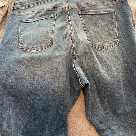 Old navy rockstar jeans - Picture 11 of 12
